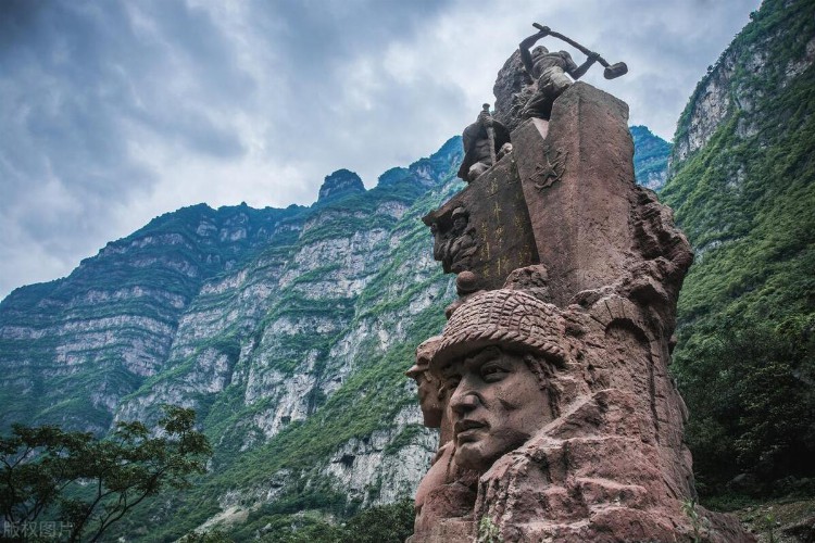 中央选定乐山建成都平原区域中心城市，真实的乐山多硬核为何选它