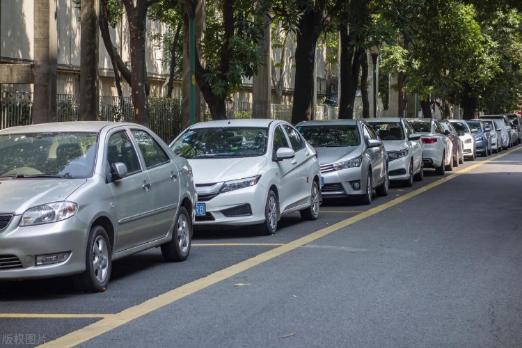 围绕“南宁道路停车收费”一事，一个小市民的个人看法