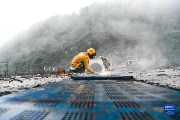 贵州六安高速建设有序推进