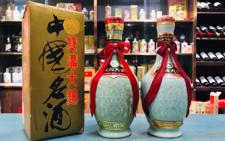 曾经稳赚的烟酒店，如今却迎来“关店潮”，为啥？行家：3点原因