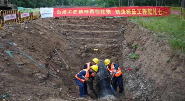 济南市域高压环网南环线和东环线管道“牵手”