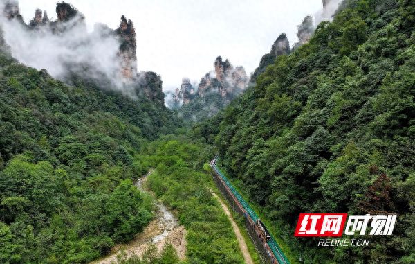 中秋国庆假期湖南生态旅游火热出圈8天实现综合旅游收入124.36亿元