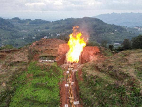 石油巨头掀起四川盆地野蛮生长