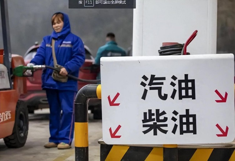 退休教师发大财了教师越老越值钱退休政策让人眼红